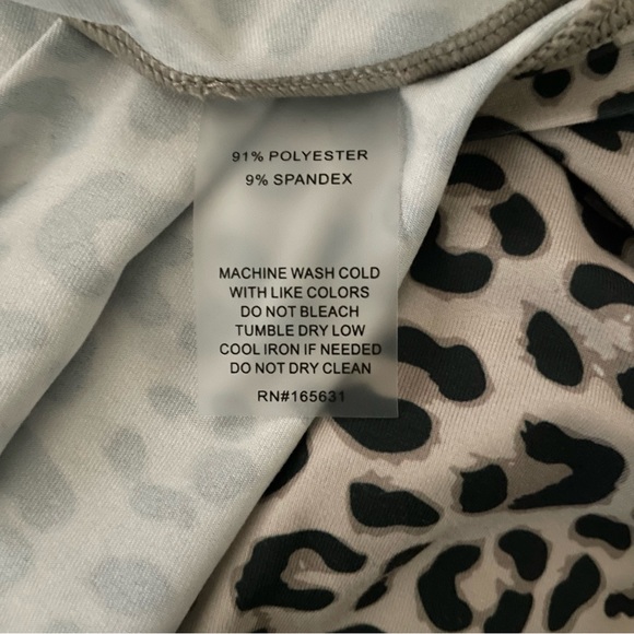 Johnny Was Amabel Short Sleeve Animal Print Crew Neck Tee Size Large EUC - Picture 6 of 7